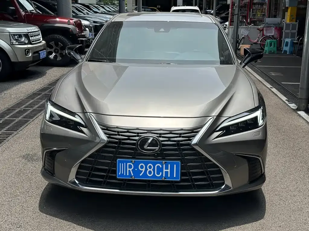 Lexus ES 2025 из CN, фото 1