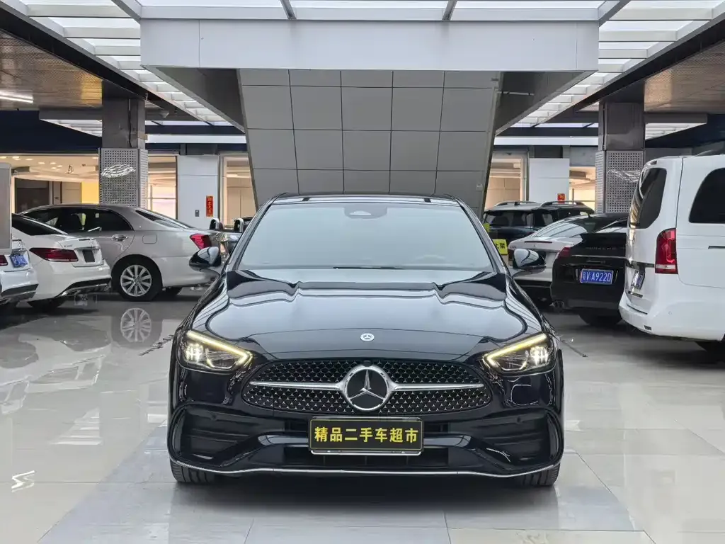 Mercedes-Benz C-Class — фото 1