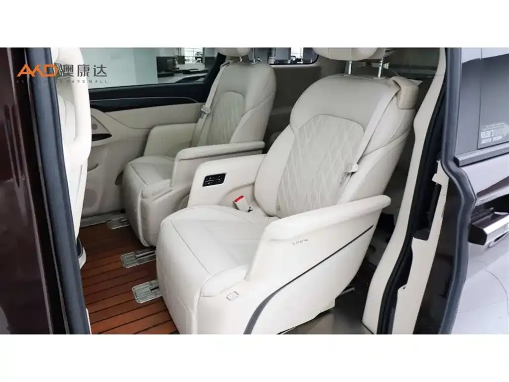 Buick GL8 2021 из CN, фото 4