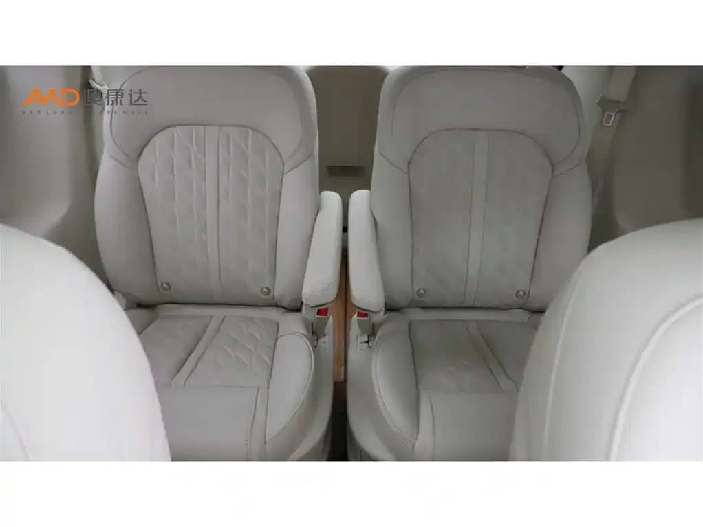Buick GL8 2021 из CN, фото 2