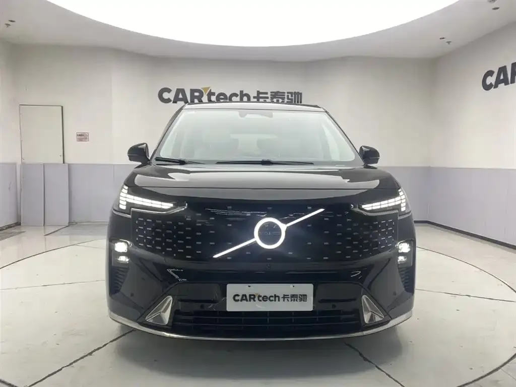 Volvo EM90 2026 из CN, фото 7