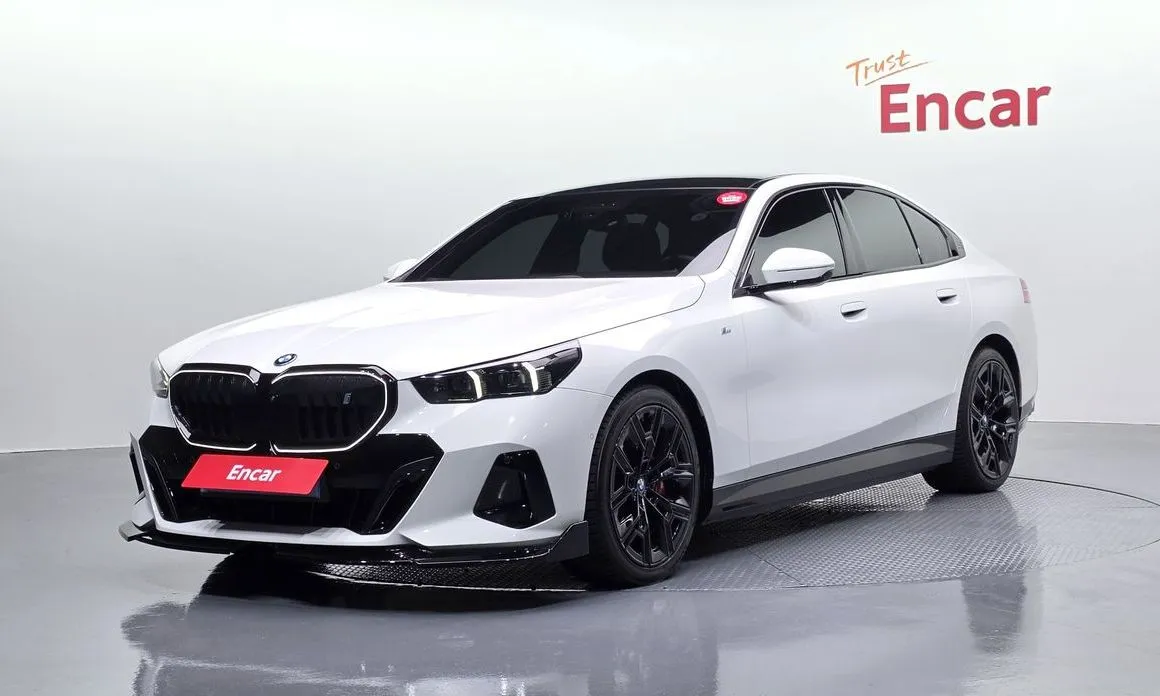 BMW i5