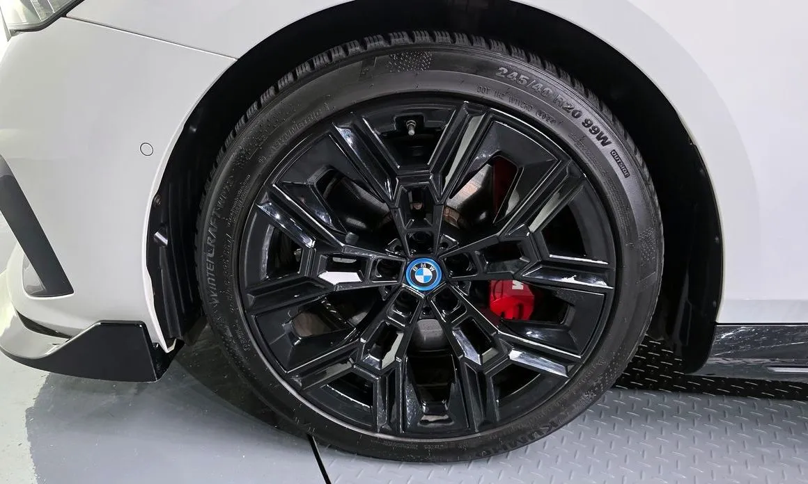 BMW i5 2024 из KR, фото 6
