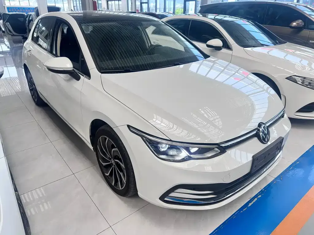 Volkswagen Golf 2023 из CN, фото 5