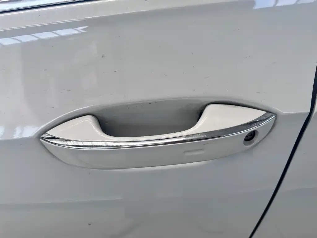 Volkswagen Golf 2023 из CN, фото 3