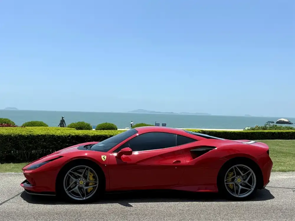 Ferrari F8 — фото 8
