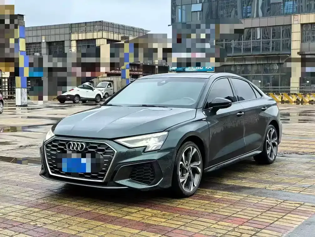 Audi A3 — фото 1