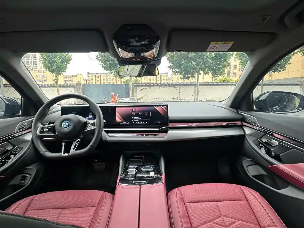 BMW i5 2025 из CN, фото 2