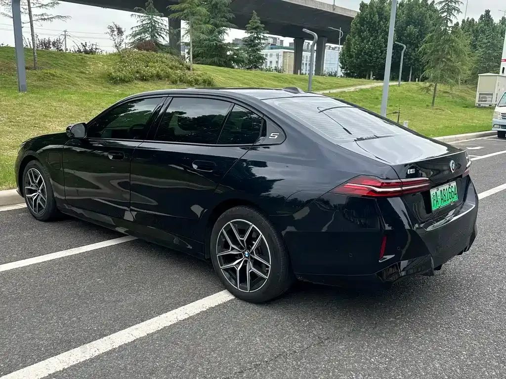 BMW i5 2025 из CN, фото 5