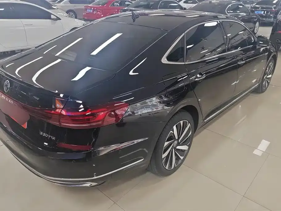 Volkswagen Passat 2022 из CN, фото 10