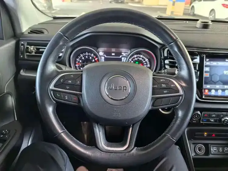 Jeep Grand Commander 2021 из CN, фото 3