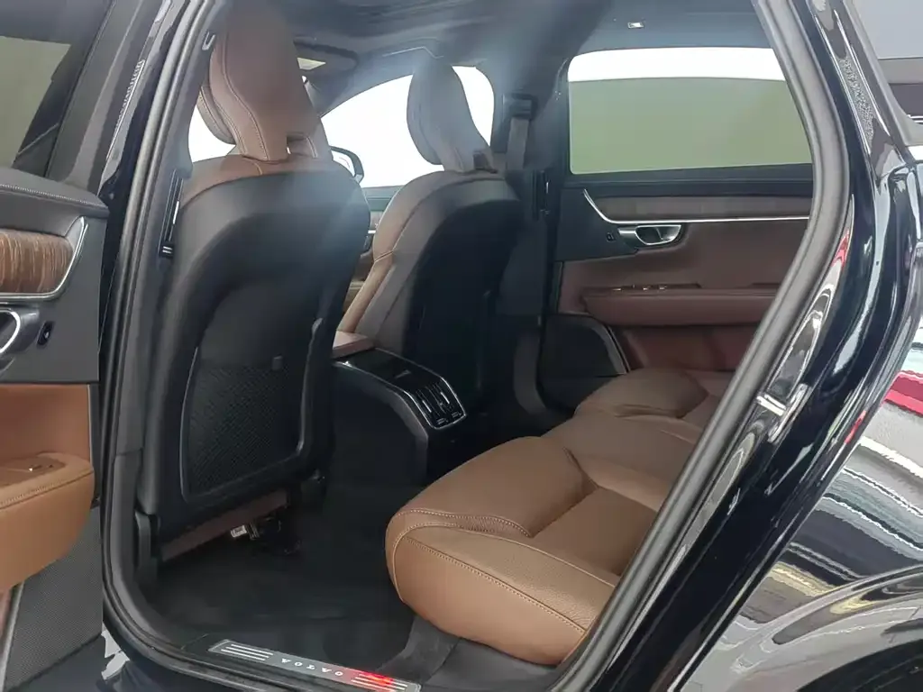 Volvo S90 2023 из CN, фото 6