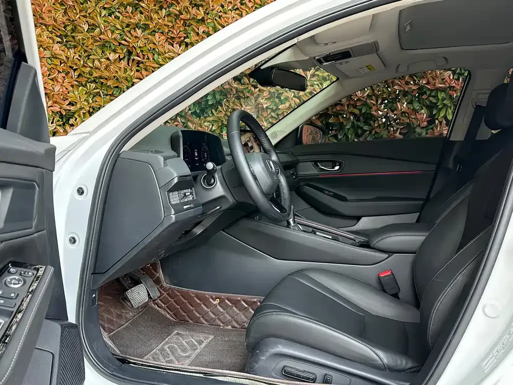 Honda Accord — фото 4
