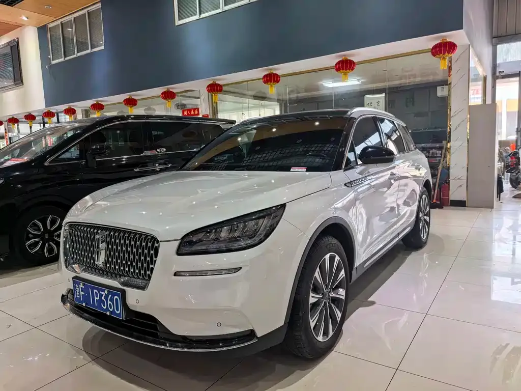Lincoln Corsair — фото 1