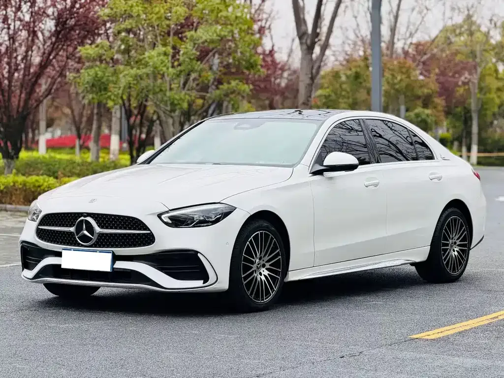 Mercedes-Benz C-Class — фото 1