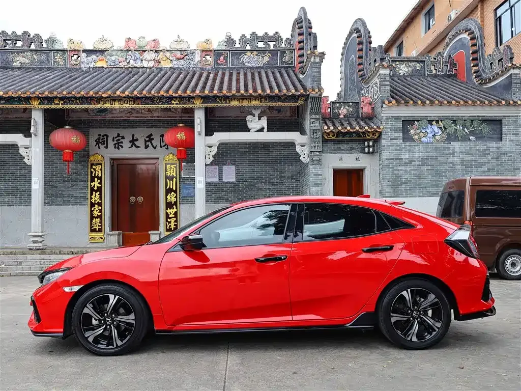 Honda Civic — фото 7