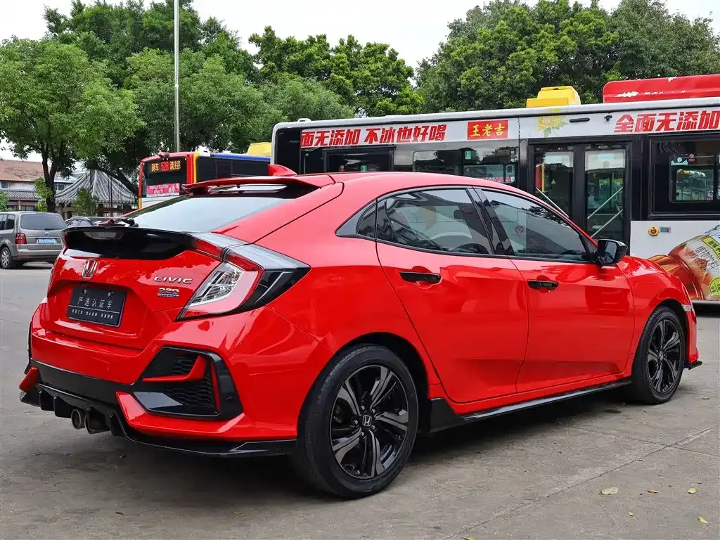 Honda Civic — фото 9