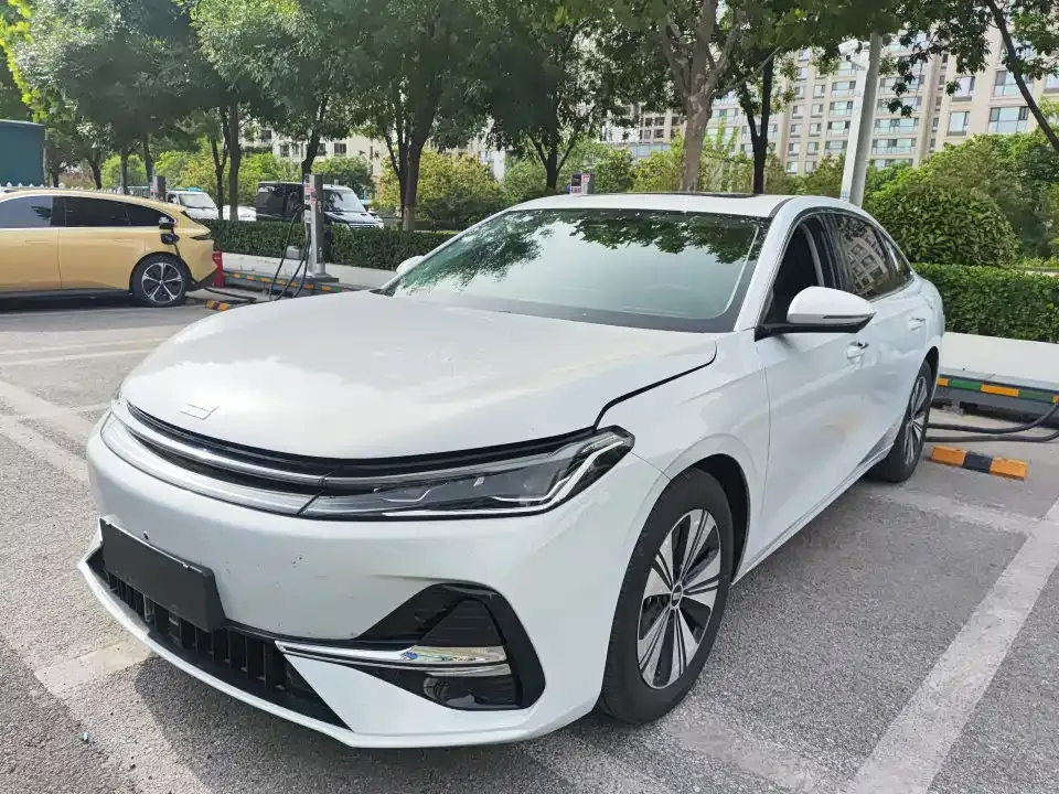 Geely 银河A7 EM — фото 1