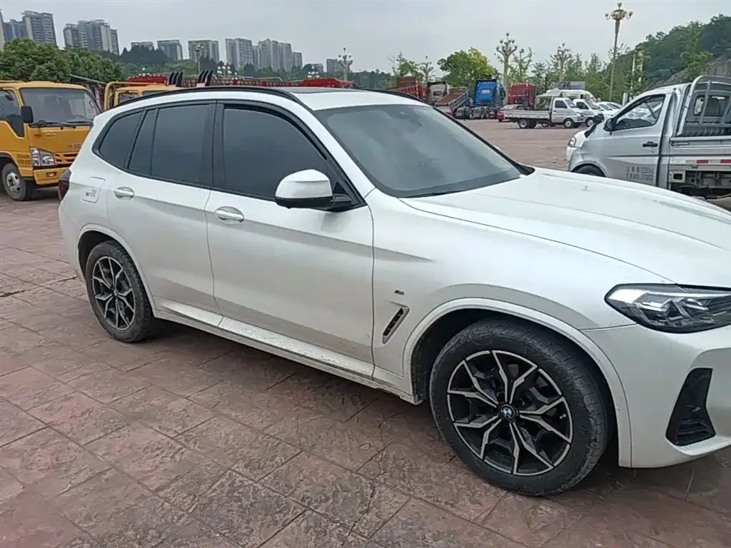BMW X3 — фото 10