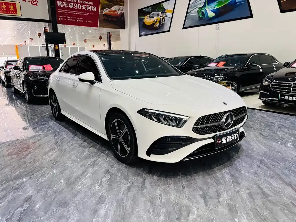 Mercedes-Benz A-Class — фото 8