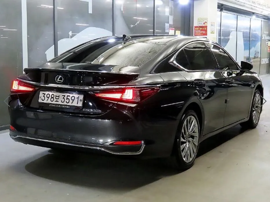 Lexus ES — фото 3