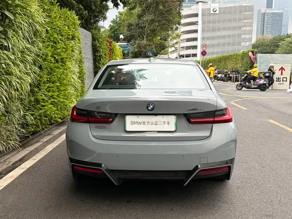 BMW i3 — фото 8