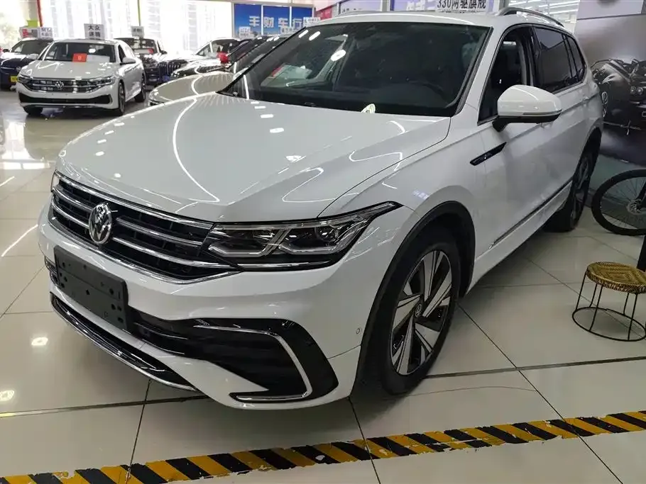 Volkswagen Tiguan L 2023 из CN, фото 1