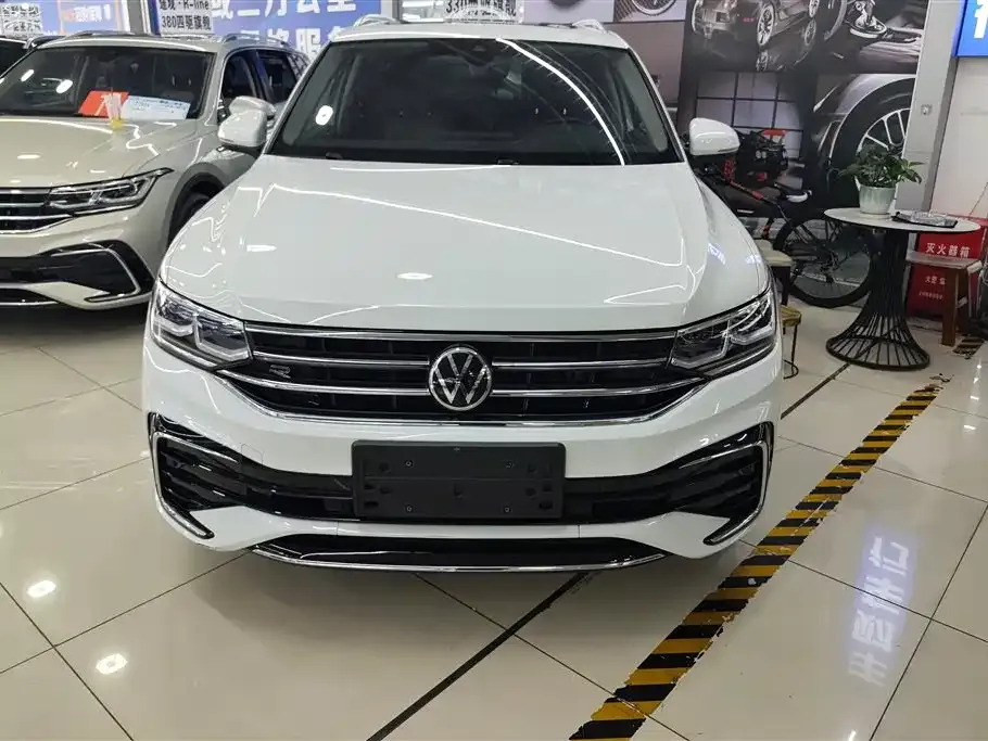 Volkswagen Tiguan L 2023 из CN, фото 9