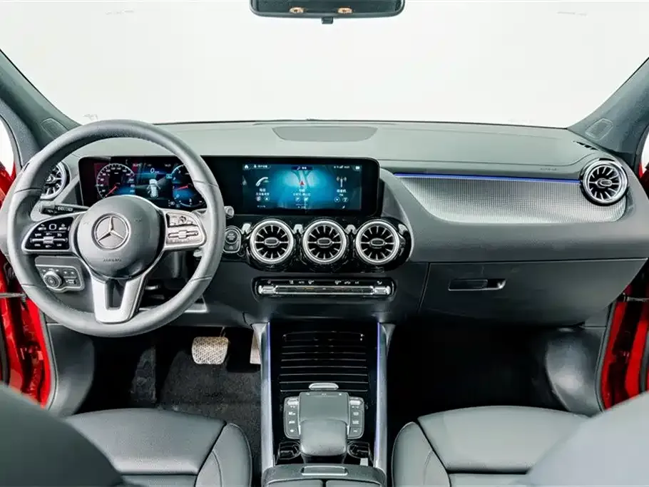 Mercedes-Benz GLA — фото 10