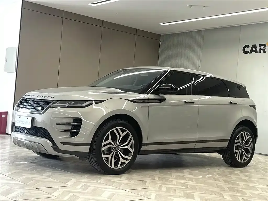 Land Rover Evoque — фото 1
