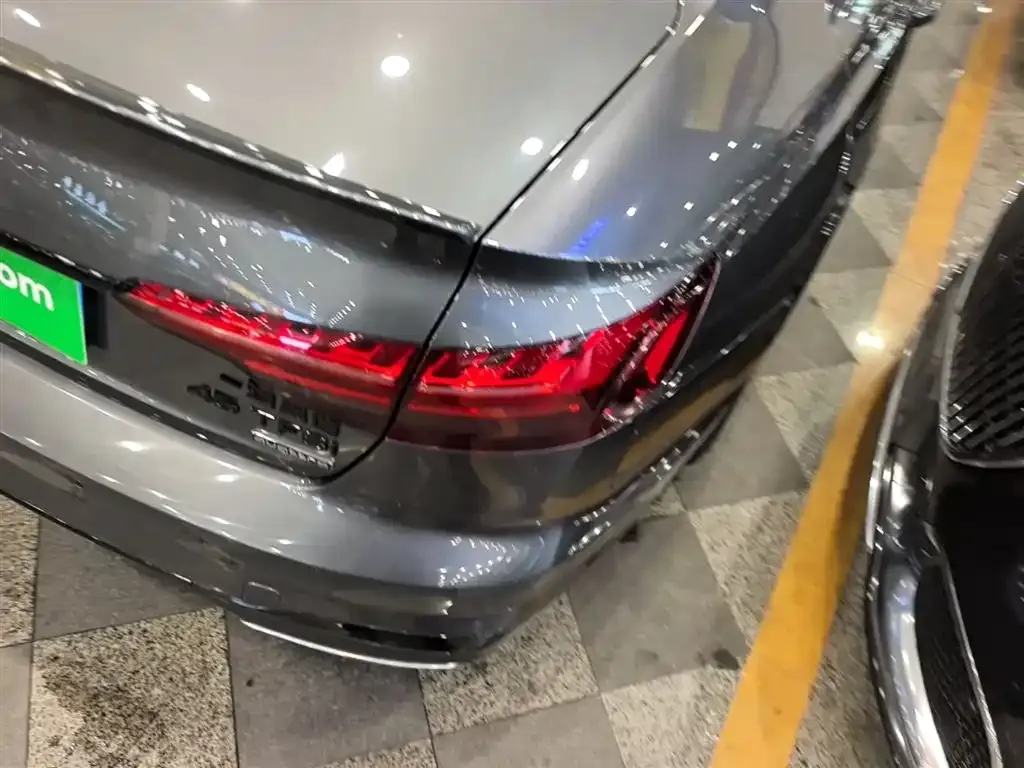 Audi A4L 2024 из CN, фото 10