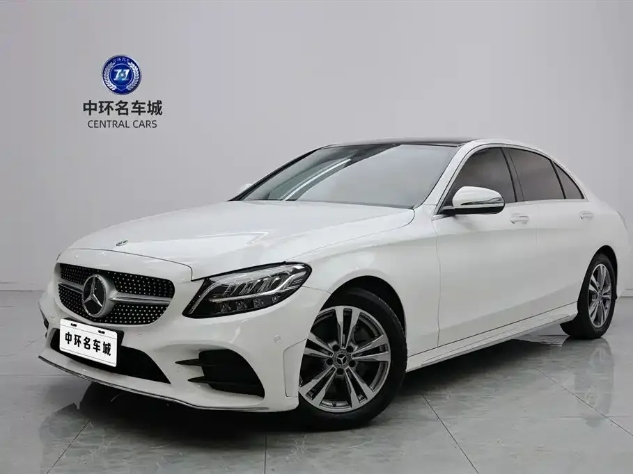 Mercedes-Benz C-Class — фото 1