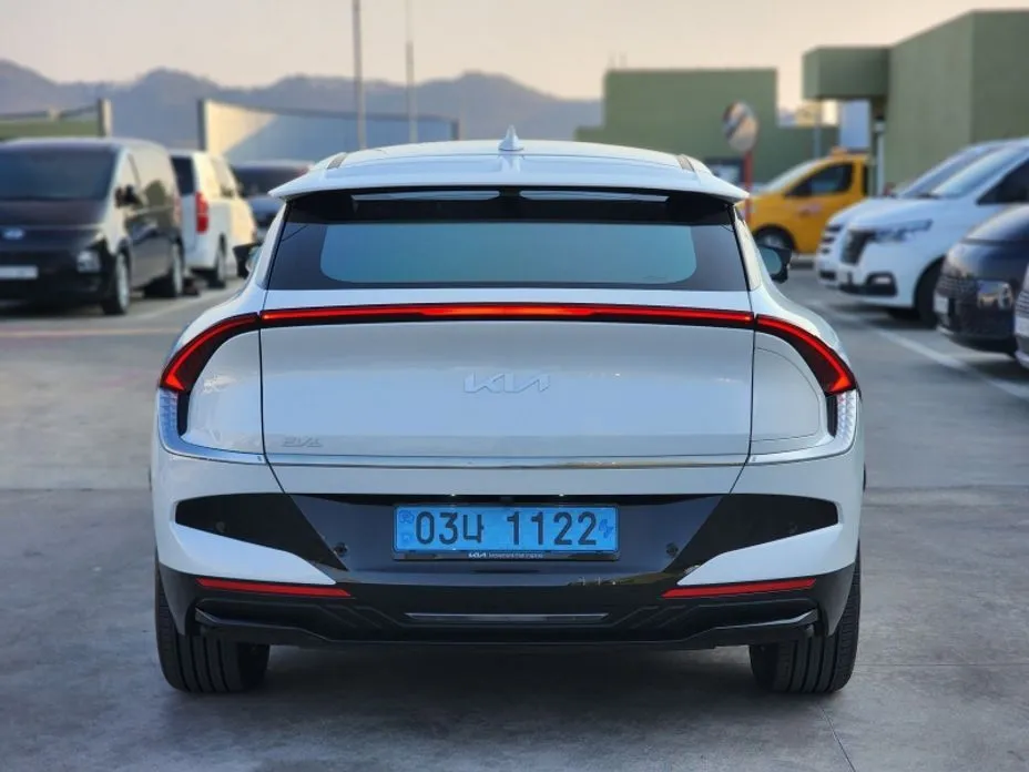 Kia EV6 — фото 9