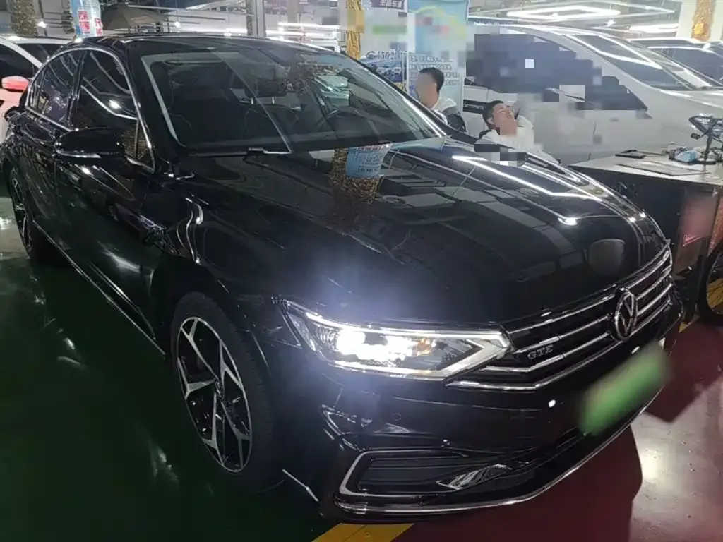 Volkswagen Magotan GTE PHEV 2023 из CN, фото 10