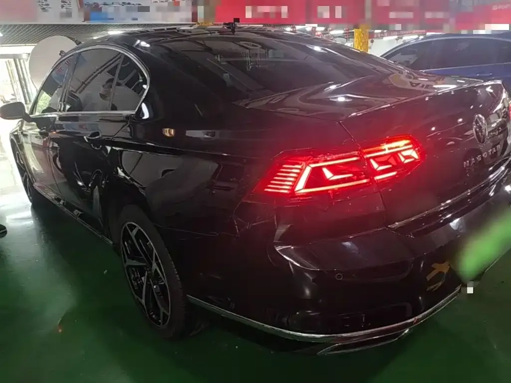 Volkswagen Magotan GTE PHEV 2023 из CN, фото 9