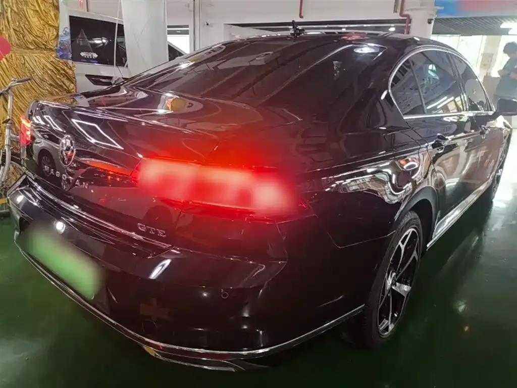 Volkswagen Magotan GTE PHEV 2023 из CN, фото 8