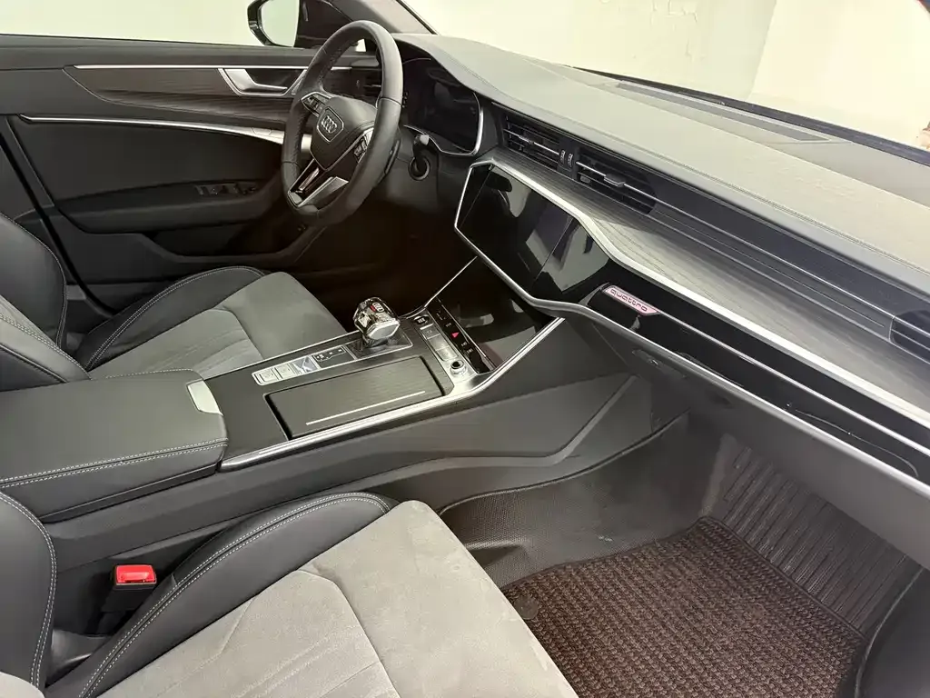 Audi A6L 2024 из CN, фото 9