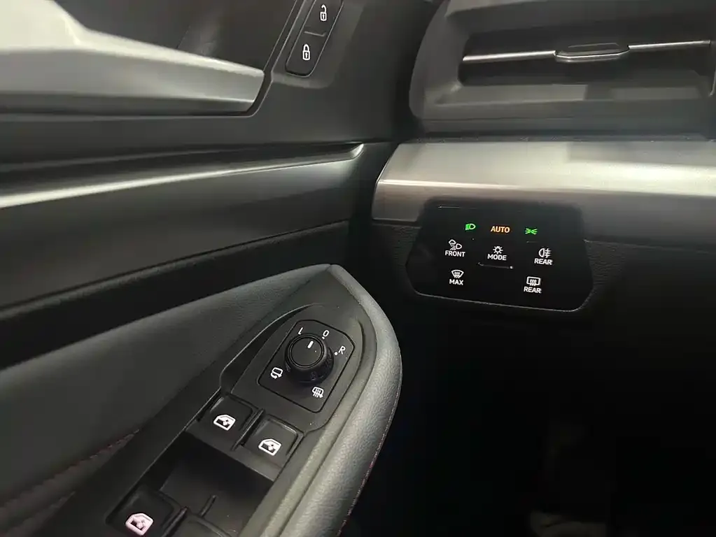Volkswagen Lamando 2024 из CN, фото 4