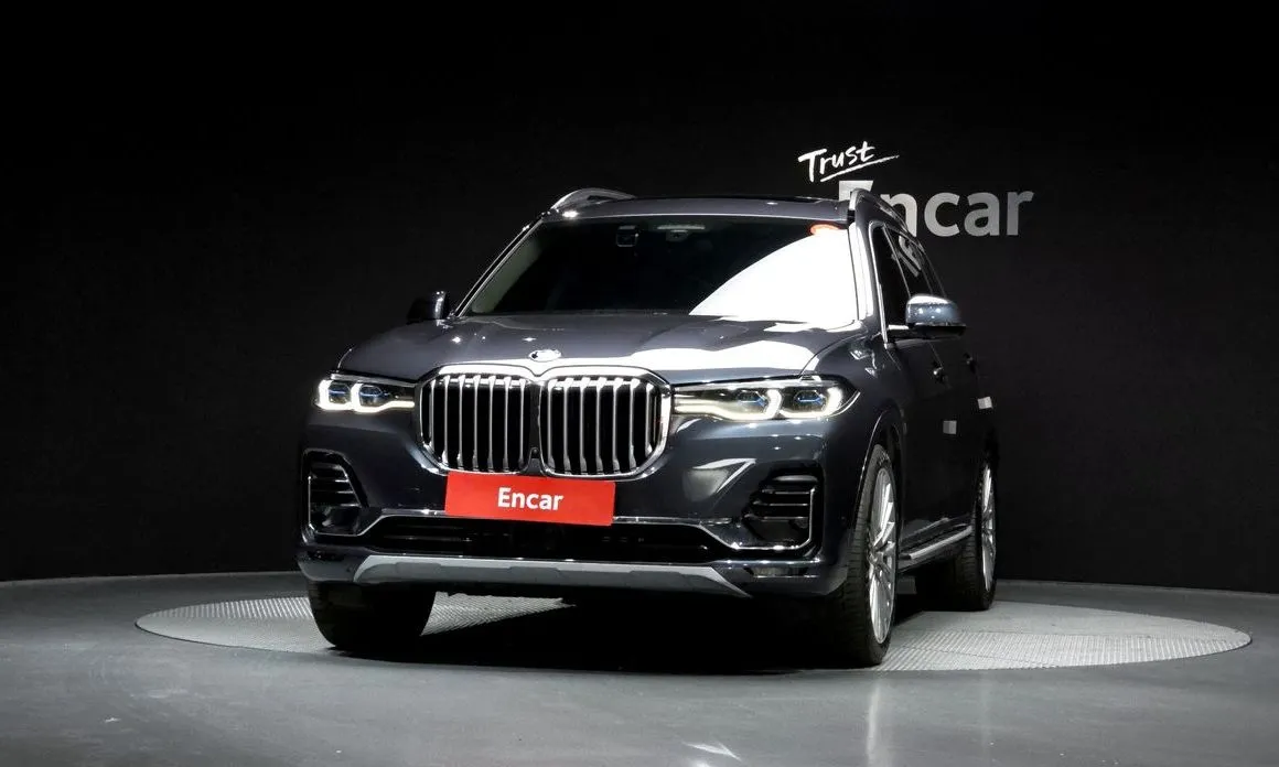 BMW X7 — фото 2