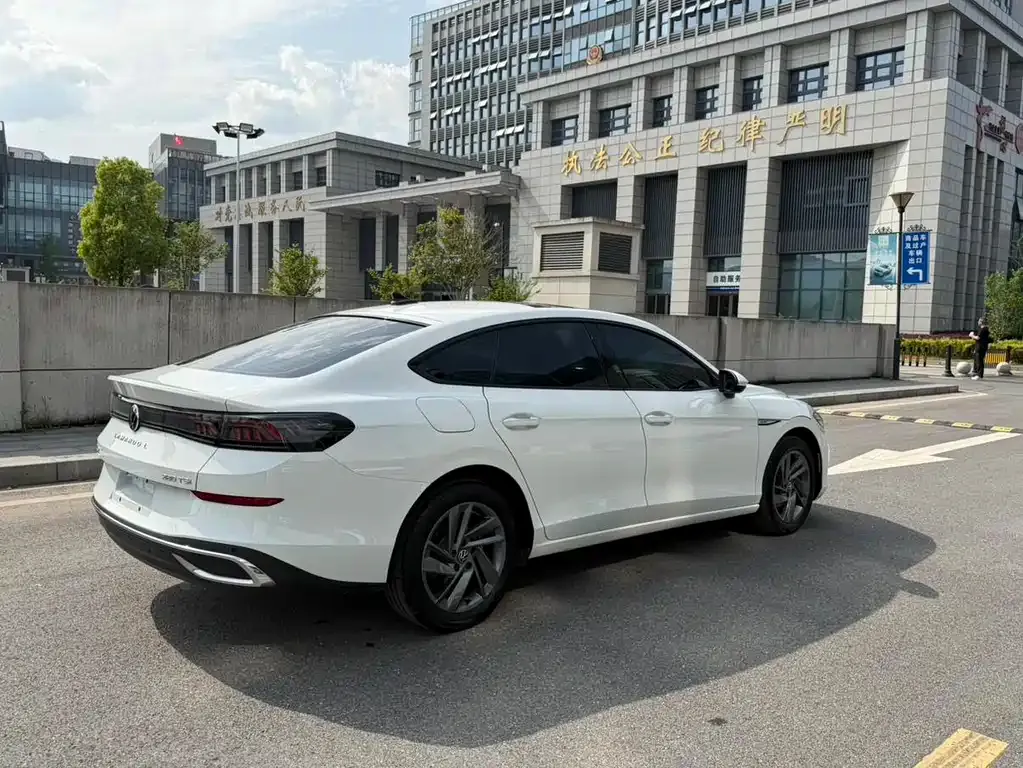 Volkswagen Lamando 2024 из CN, фото 10