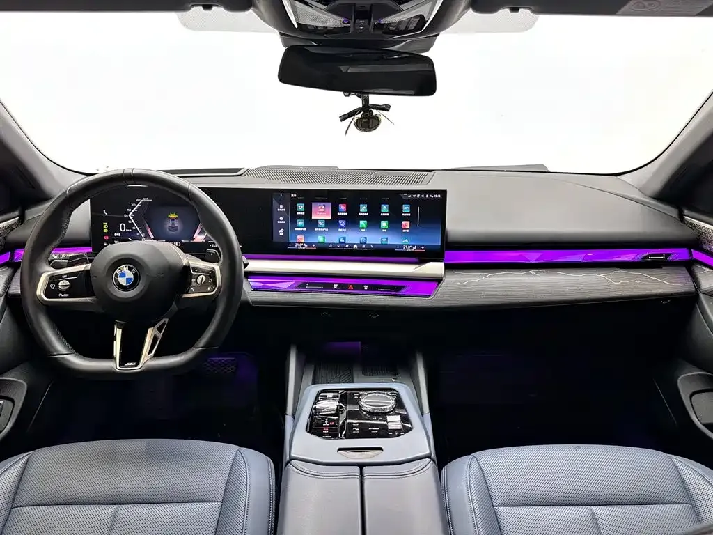 BMW 5 Series — фото 5