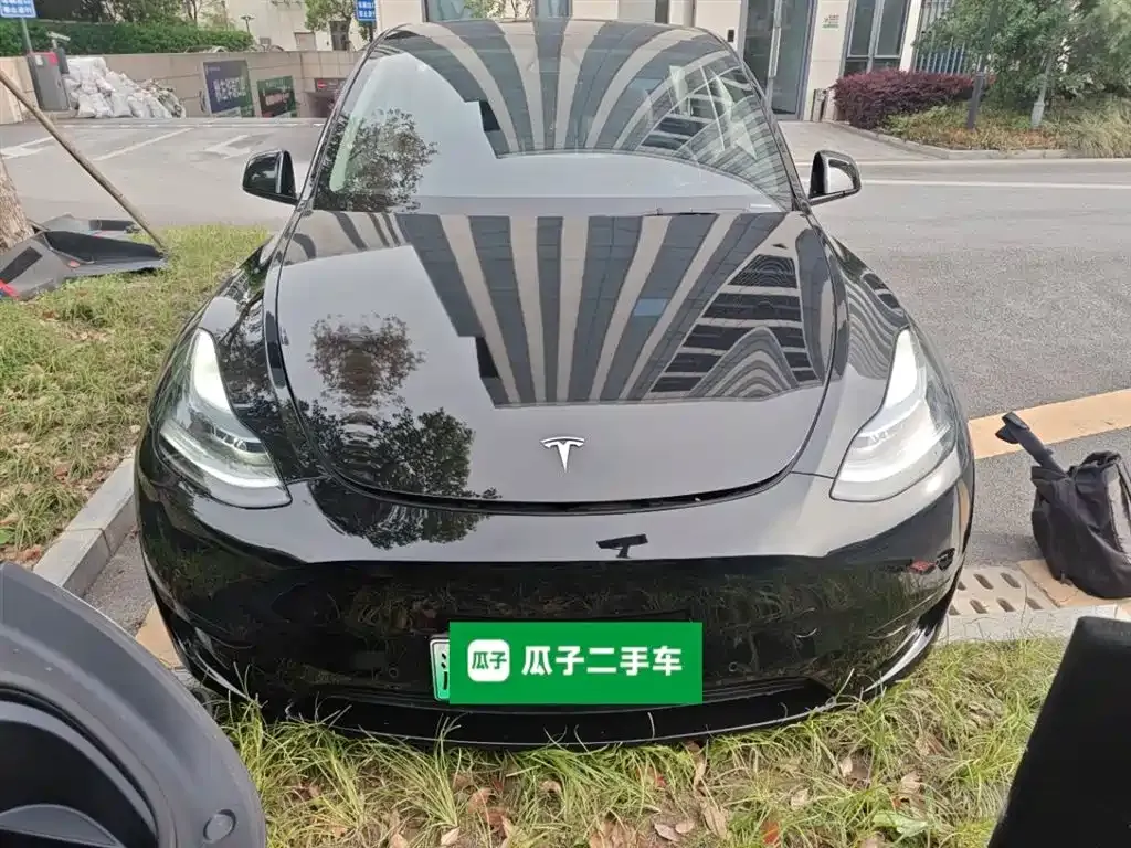 Tesla Model Y — фото 7