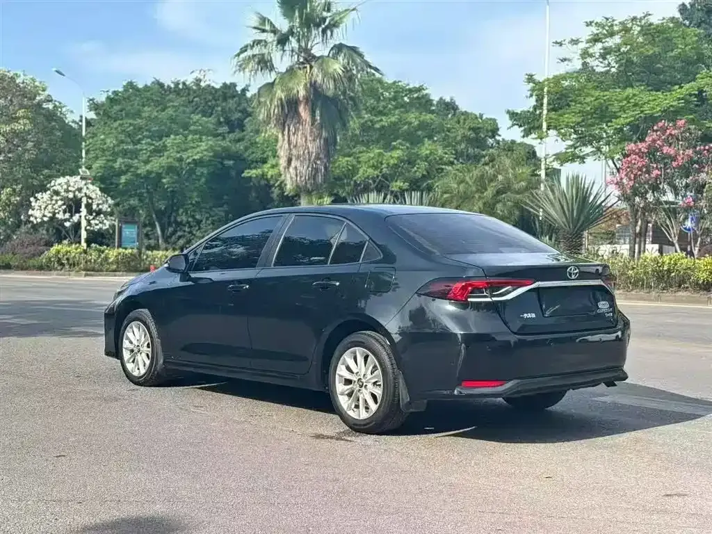Toyota Corolla 2021 из CN, фото 8
