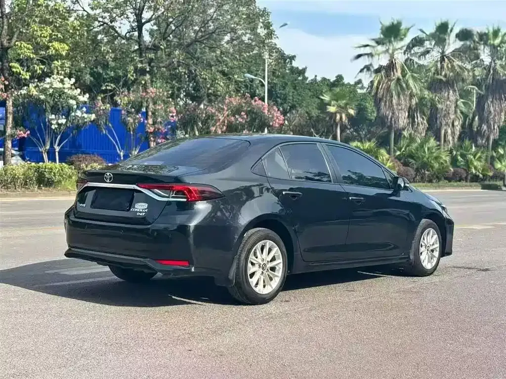 Toyota Corolla 2021 из CN, фото 10