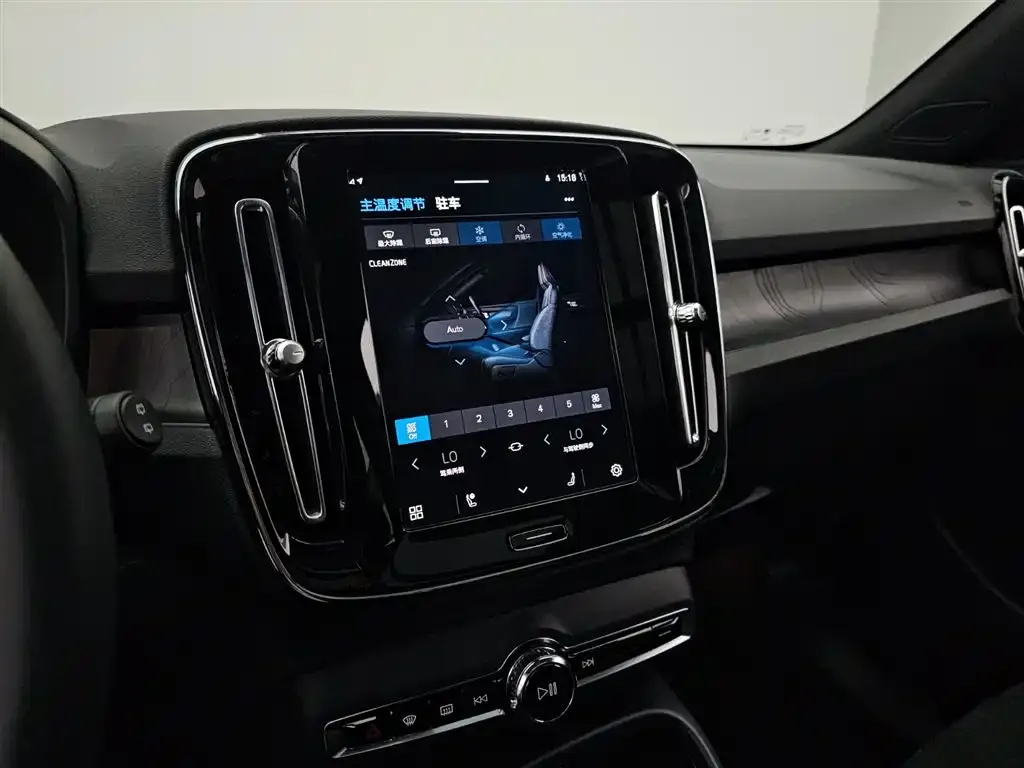 Volvo XC40 NEV 2024 из CN, фото 3