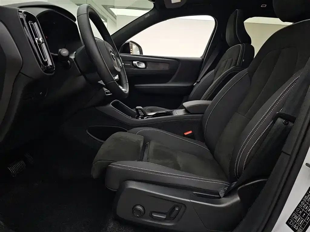 Volvo XC40 NEV 2024 из CN, фото 4