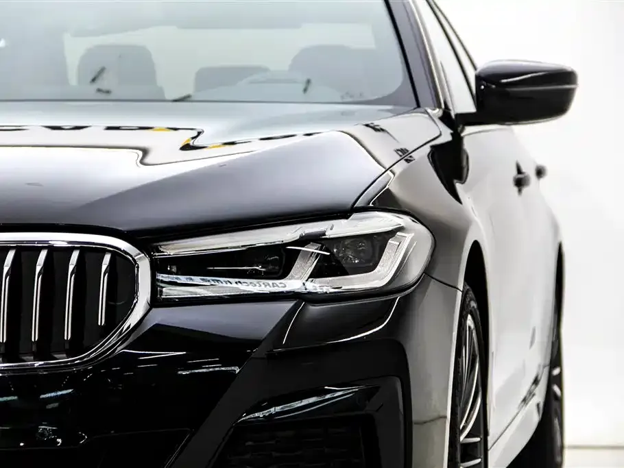 BMW 5 Series — фото 5