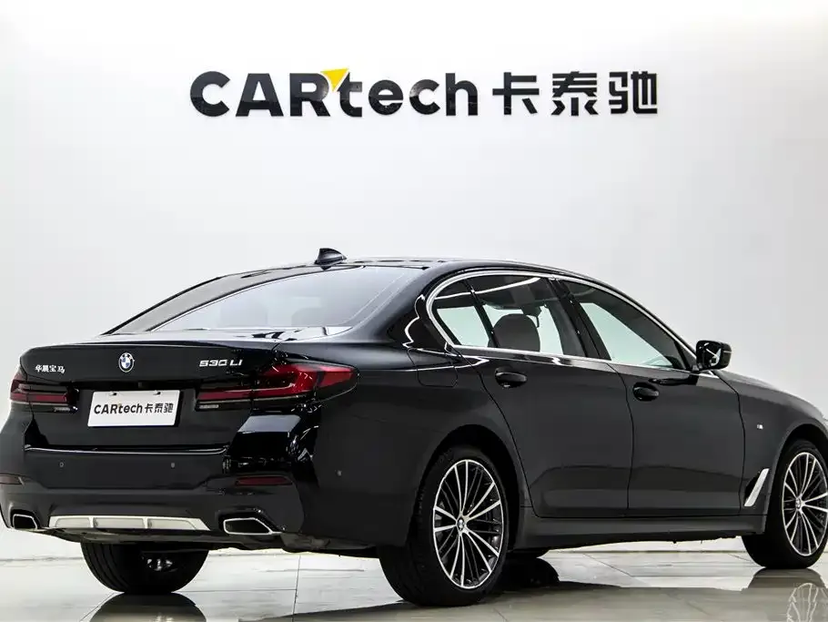 BMW 5 Series — фото 4