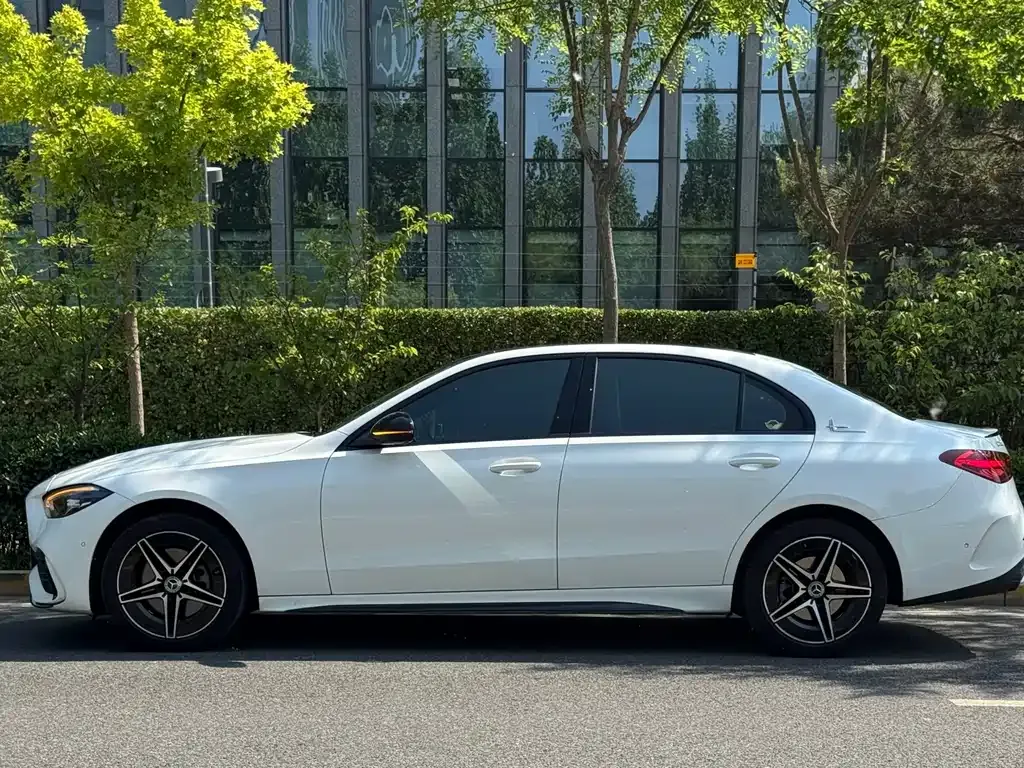 Mercedes-Benz C-Class — фото 10