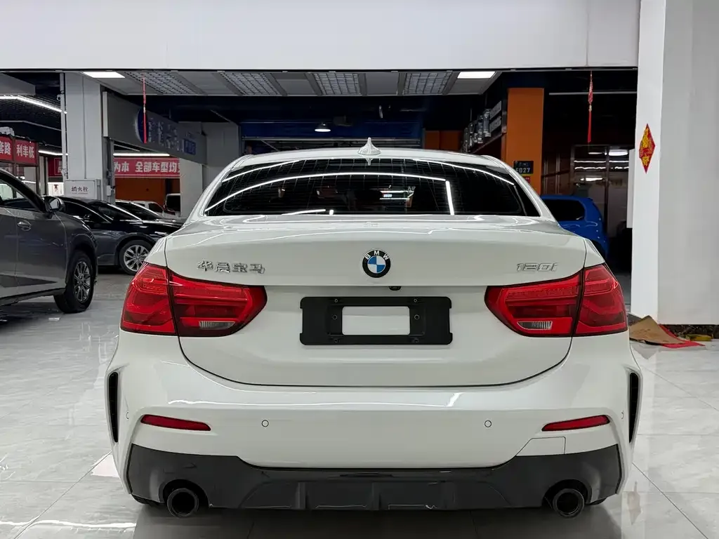 BMW 1 Series 2021 из CN, фото 8